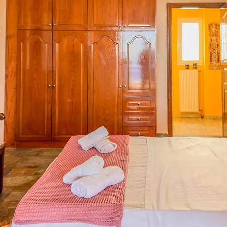 Vila Nimfi For 8 With Pool And Maginificent Sea View Galatakion