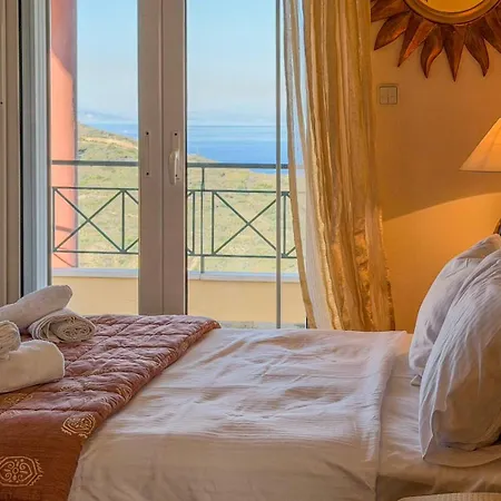 Vila Nimfi For 8 With Pool And Maginificent Sea View Galatakion
