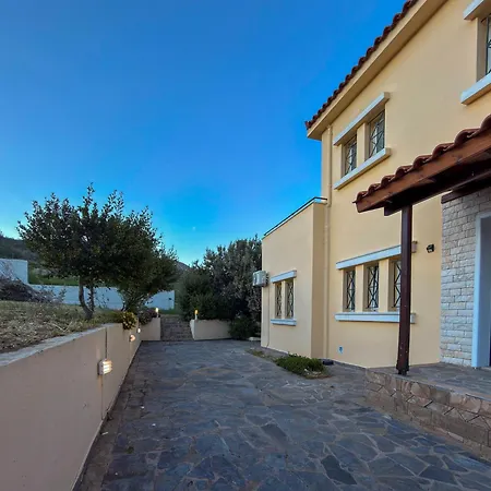 Nimfi For 8 With Pool And Maginificent Sea View Vila Galatakion