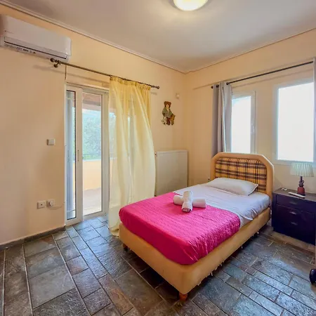 Nimfi For 8 With Pool And Maginificent Sea View