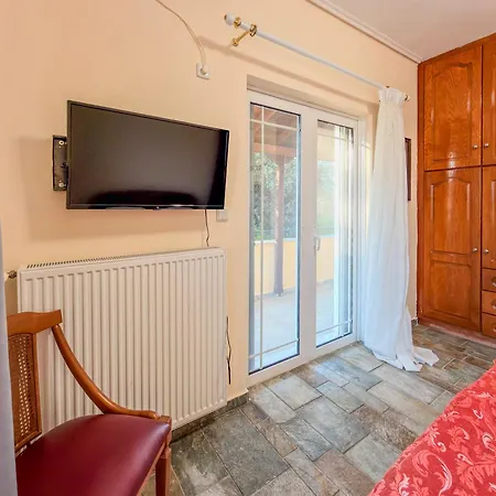 Vila Nimfi For 8 With Pool And Maginificent Sea View Galatakion